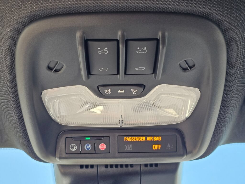 New 2026 Chevrolet Colorado ZR2 w/ Midnight Edition AWD/4WD image 19