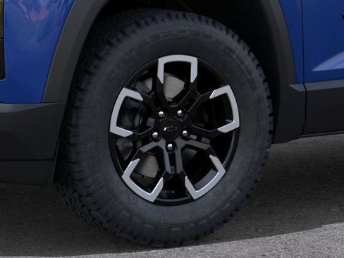 New 2027 Chevrolet Equinox ACTIV w/ Safety and Technology Package FWD image 9