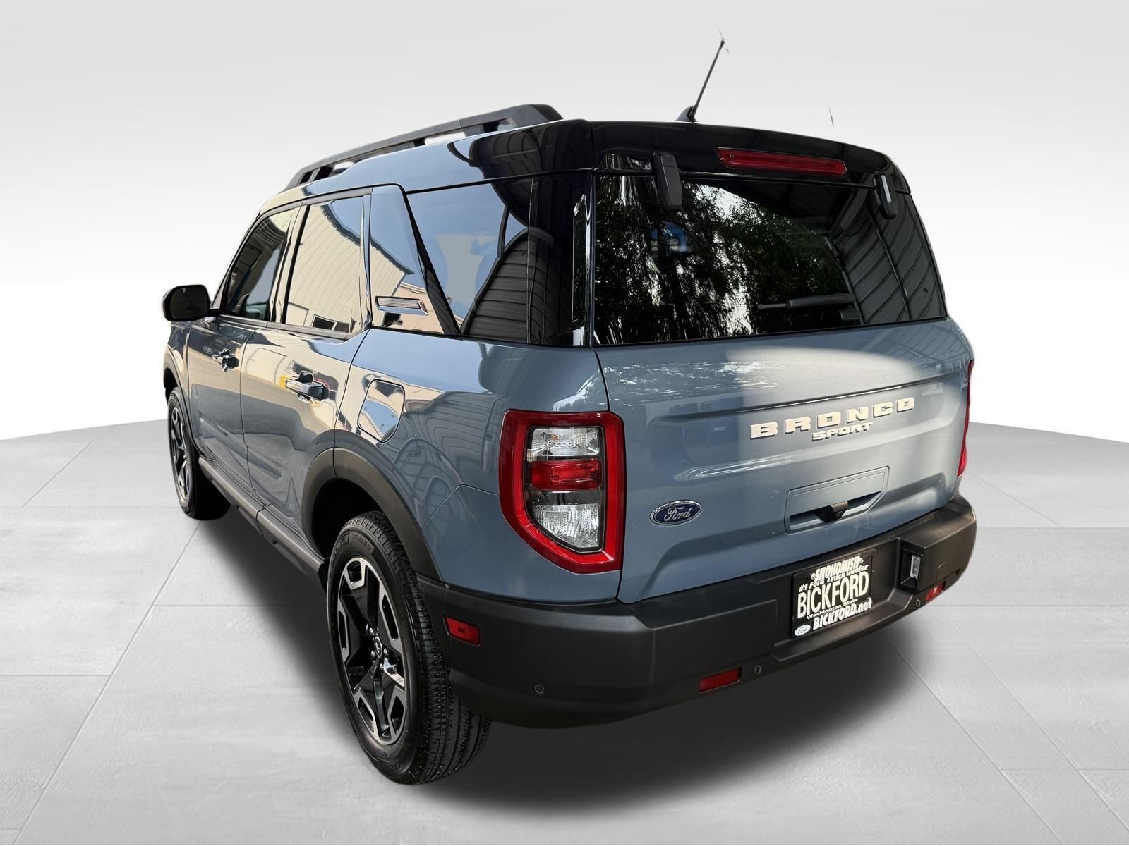 Used 2024 Ford Bronco Sport Outer Banks w/ Tech Package AWD/4WD image 8