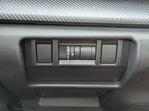 Used 2024 Subaru Crosstrek 2.5i Limited w/ Crosstrek Mirror Package AWD/4WD image 27