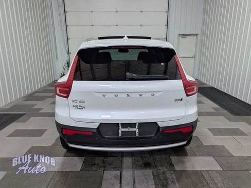 Used 2023 Volvo XC40 B5 Plus w/ Protection Package Premier AWD/4WD image 3