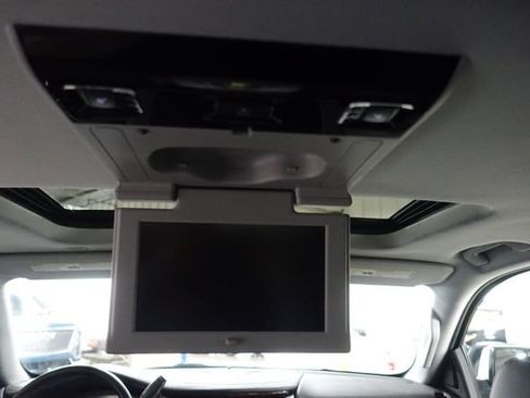 Used 2020 Cadillac Escalade Luxury image 21