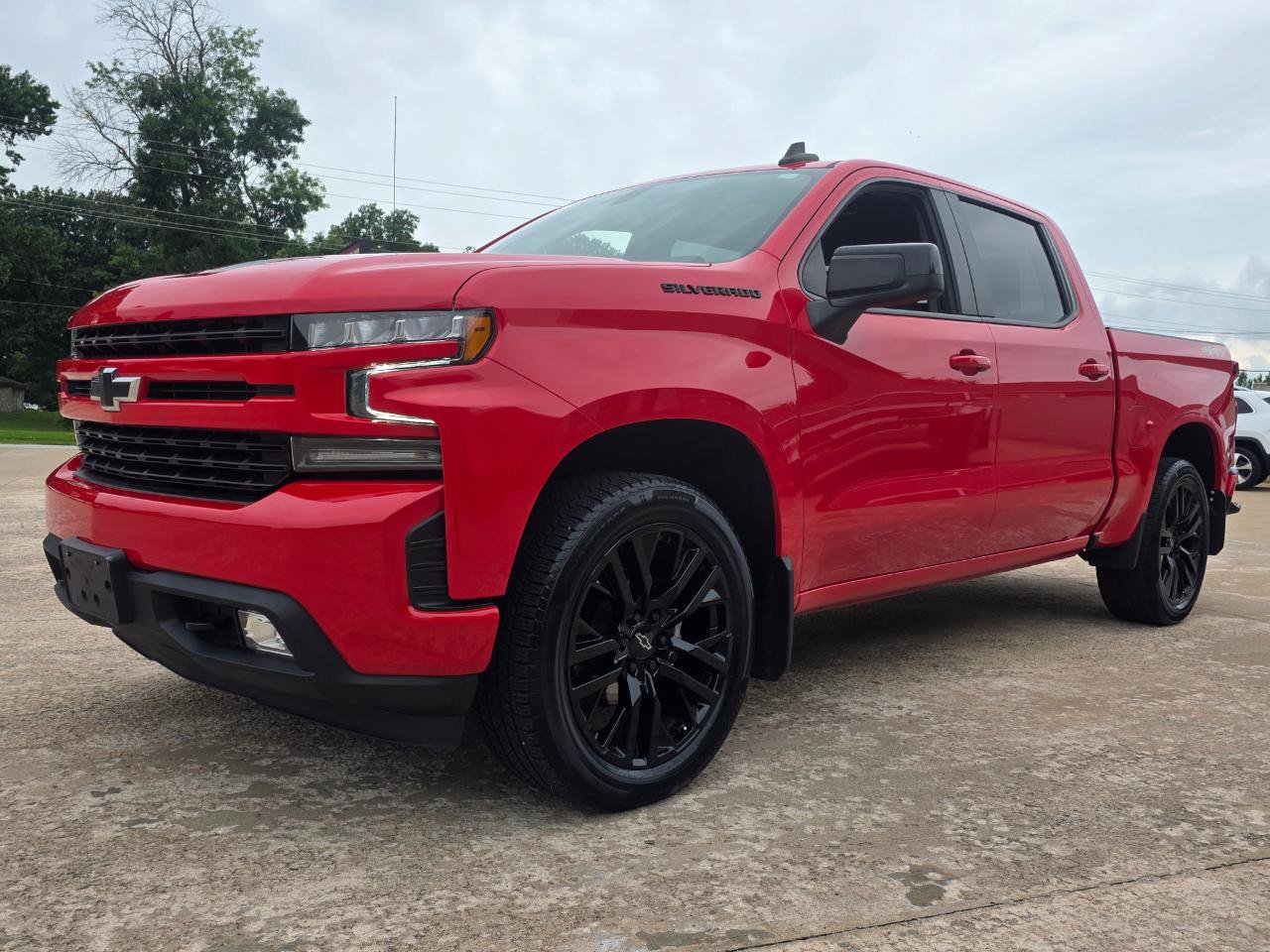 Used 2021 Chevrolet Silverado 1500 RST w/ Rally Edition AWD/4WD image 2