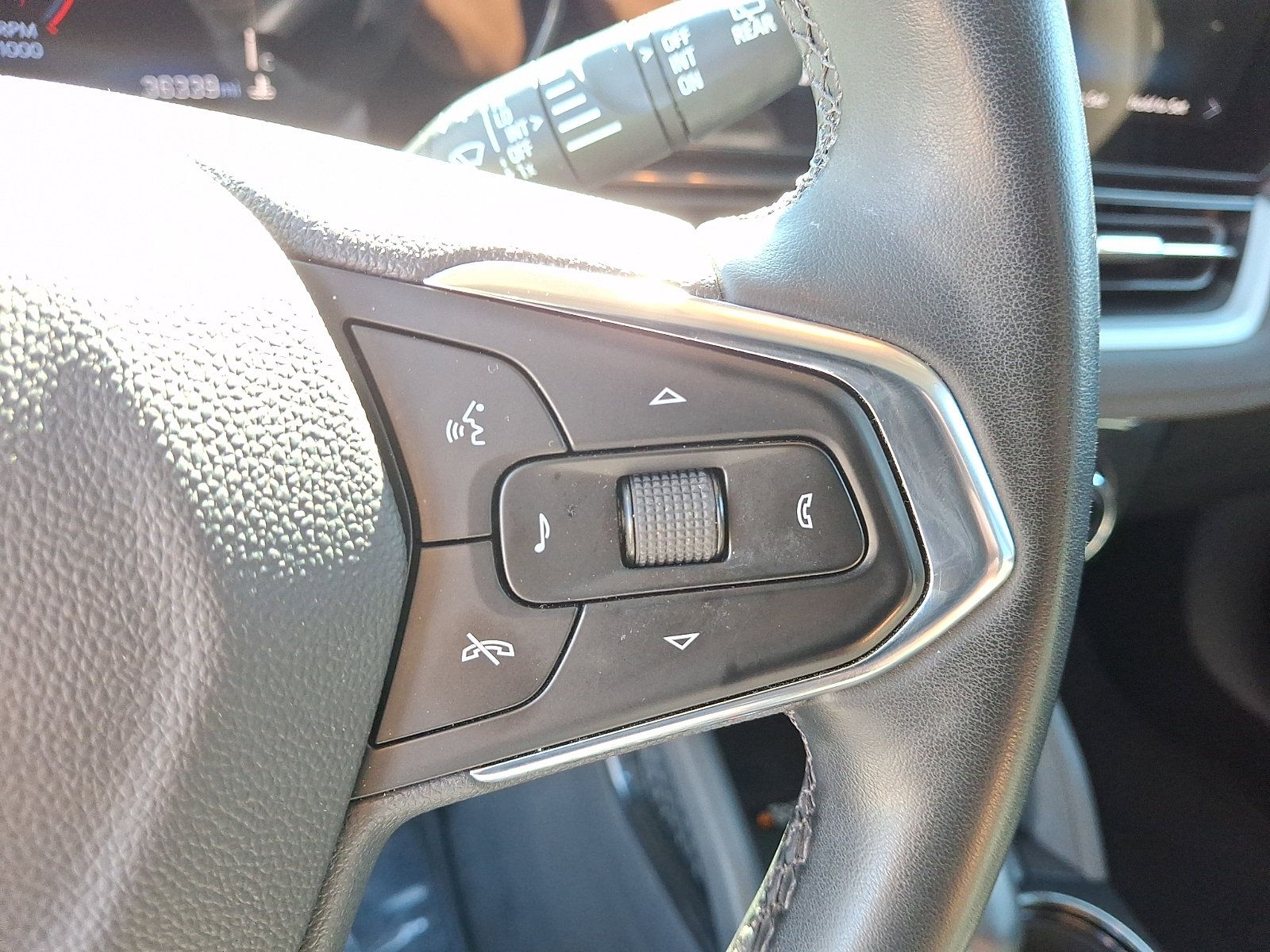 Used 2024 Chevrolet TrailBlazer LT w/ Convenience Package FWD image 19