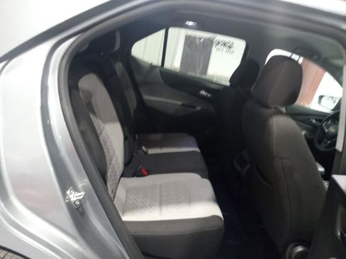 Used 2024 Chevrolet Equinox LT AWD/4WD image 4