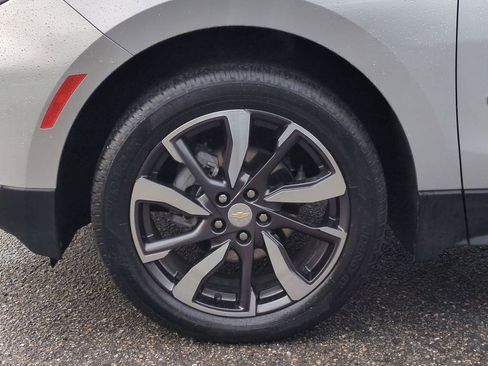 Used 2022 Chevrolet Equinox LT image 11