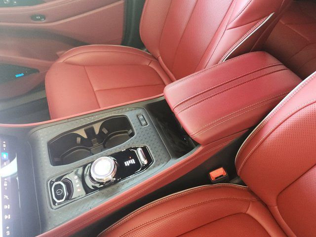 Used 2024 Jeep Wagoneer Launch Edition AWD/4WD image 28