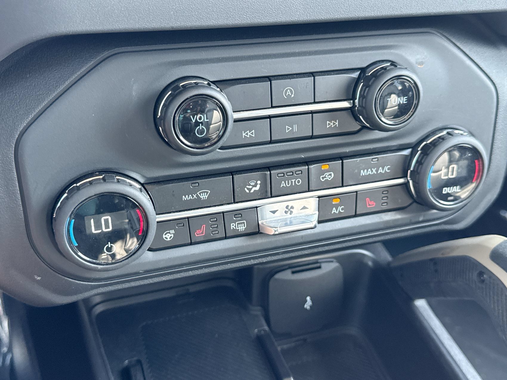 Used 2025 Ford Bronco Badlands AWD/4WD image 19