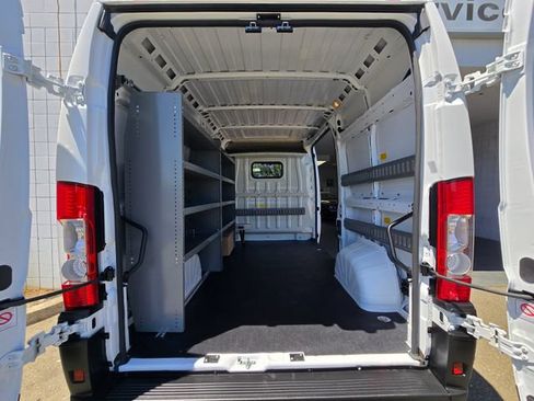 Used 2025 RAM ProMaster 2500 FWD image 19