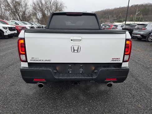 Used 2023 Honda Ridgeline Sport image 11