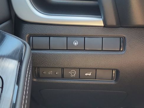 New 2026 Nissan Rogue SV FWD image 23