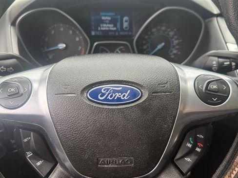 Used 2012 Ford Focus SE FWD image 29