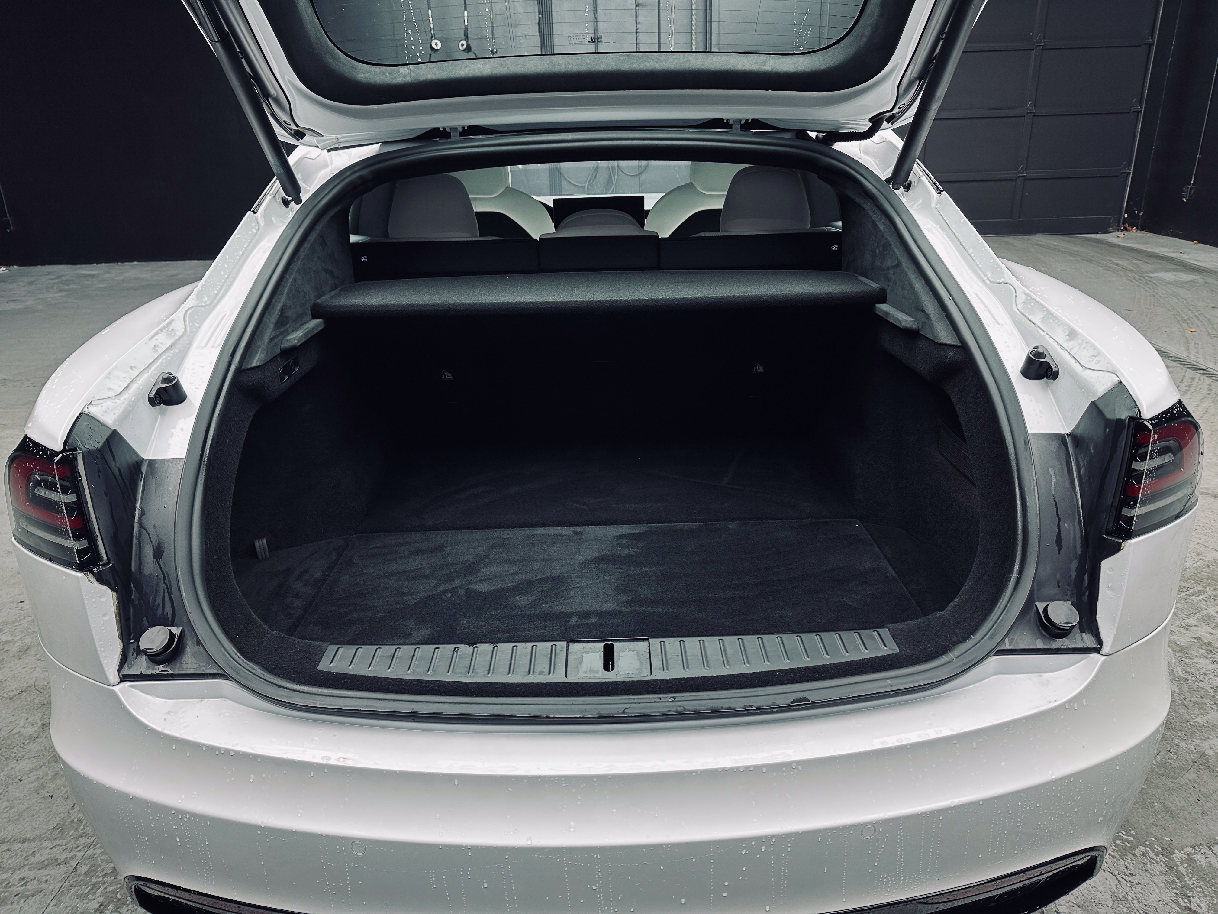 Used 2022 Tesla Model S AWD/4WD image 35