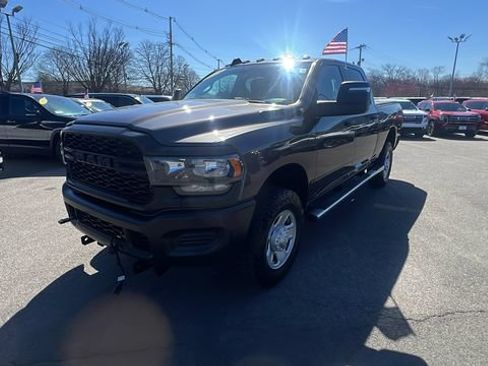 Used 2024 RAM 2500 Tradesman w/ Snow Chief Group AWD/4WD image 3