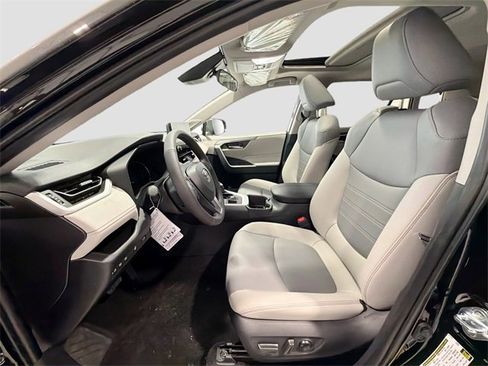 New 2025 Toyota RAV4 XLE Premium image 17