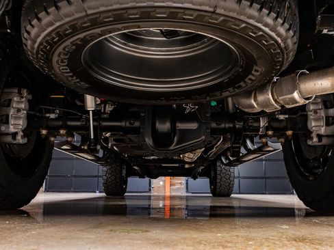 Used 2025 Ford F350 Lariat w/ Black Appearance Package image 16