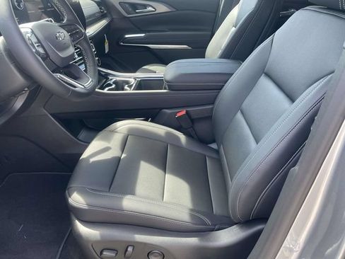 New 2026 Chevrolet Traverse LT w/ Midnight/Sport Edition FWD image 13