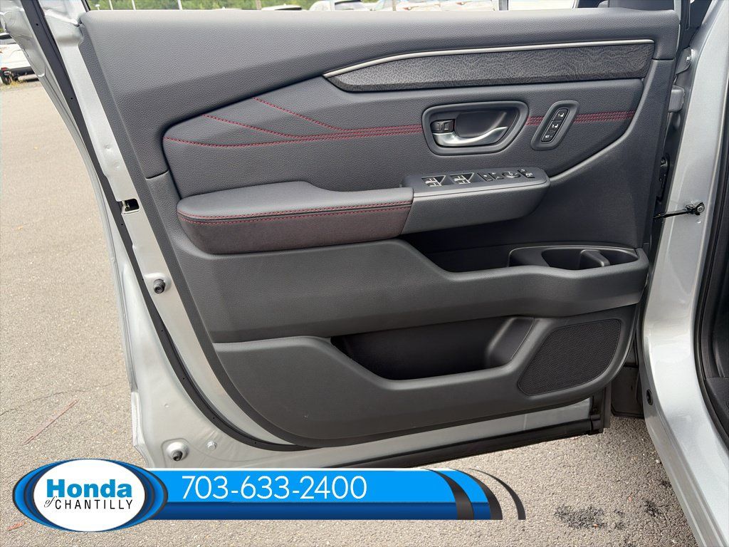 New 2026 Honda Pilot Black Edition image 21