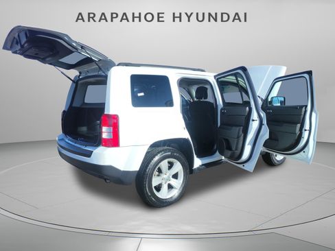 Used 2011 Jeep Patriot Latitude AWD/4WD image 8