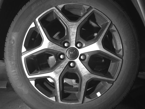 Used 2025 Jeep Compass Limited image 15