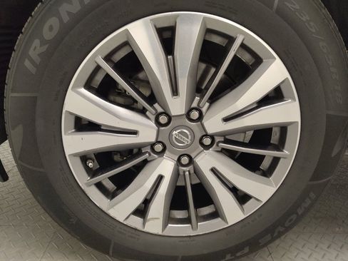 Used 2018 Nissan Pathfinder SV AWD/4WD image 31
