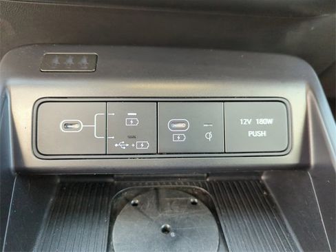 Used 2024 Hyundai Kona Limited image 31