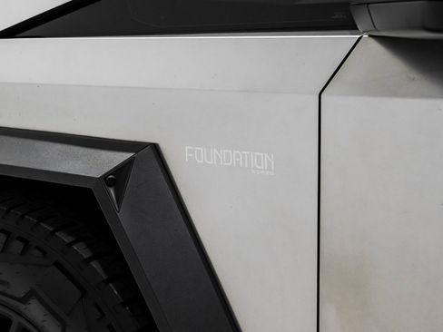 Used 2024 Tesla Cybertruck AWD Crew Cab image 51