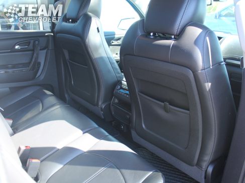 Used 2017 GMC Acadia Limited SLT image 26