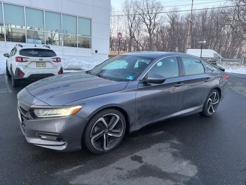 Used 2020 Honda Accord Sport image 3