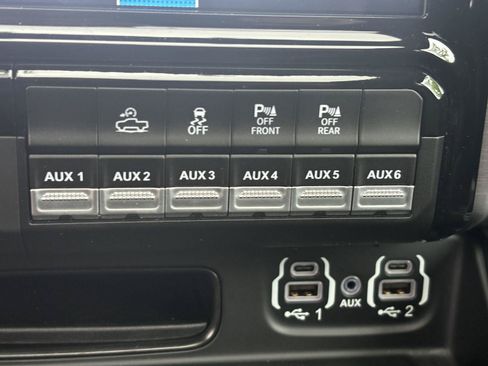 Used 2022 RAM 1500 TRX w/ TRX Level 1 Equipment Group AWD/4WD image 37
