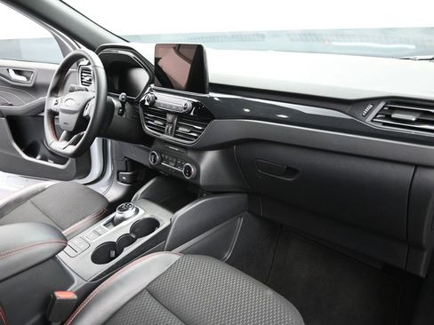 Certified 2025 Ford Escape ST-Line image 26