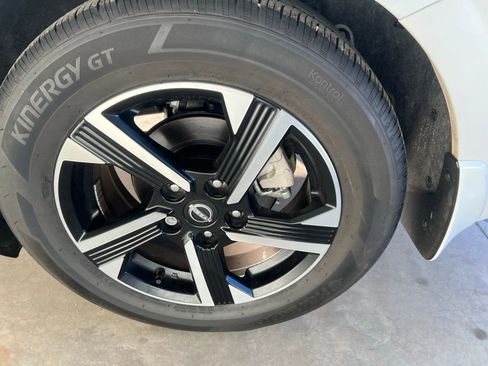 Used 2024 Nissan Sentra SV w/ All-Weather Package image 29