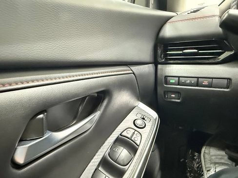 Used 2024 Nissan Sentra SR FWD image 36