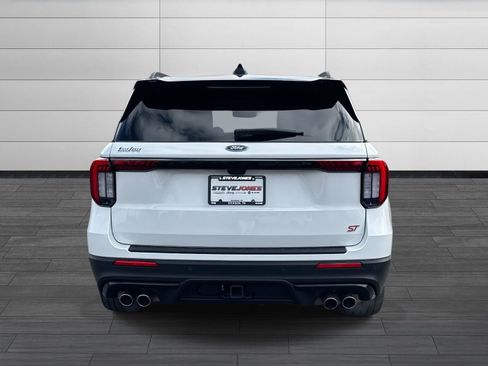 Used 2025 Ford Explorer ST image 5