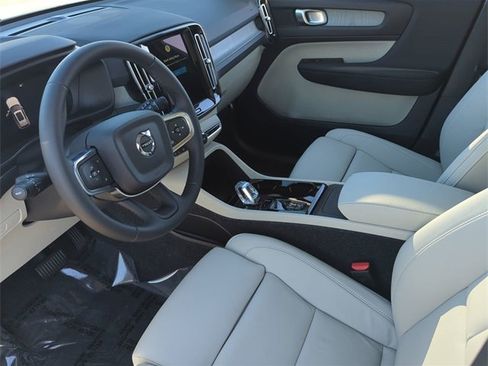 New 2026 Volvo XC40 B4 Plus w/ Protection Package image 17