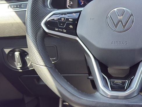 Used 2024 Volkswagen Tiguan SEL R-Line AWD/4WD image 16