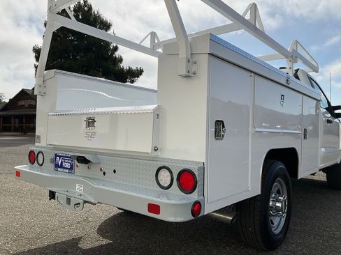 New 2025 Ford F350 XL w/ XL Chrome Package image 47