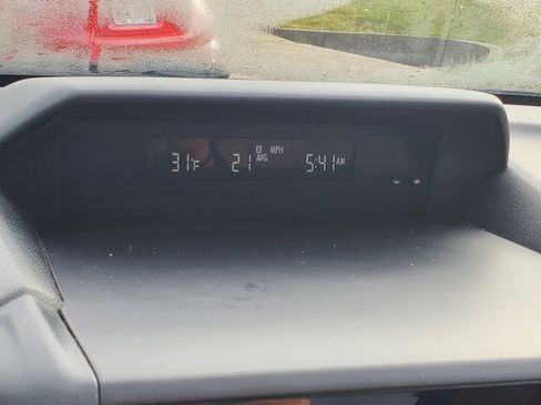 Used 2017 Subaru Impreza 2.0i Premium image 23