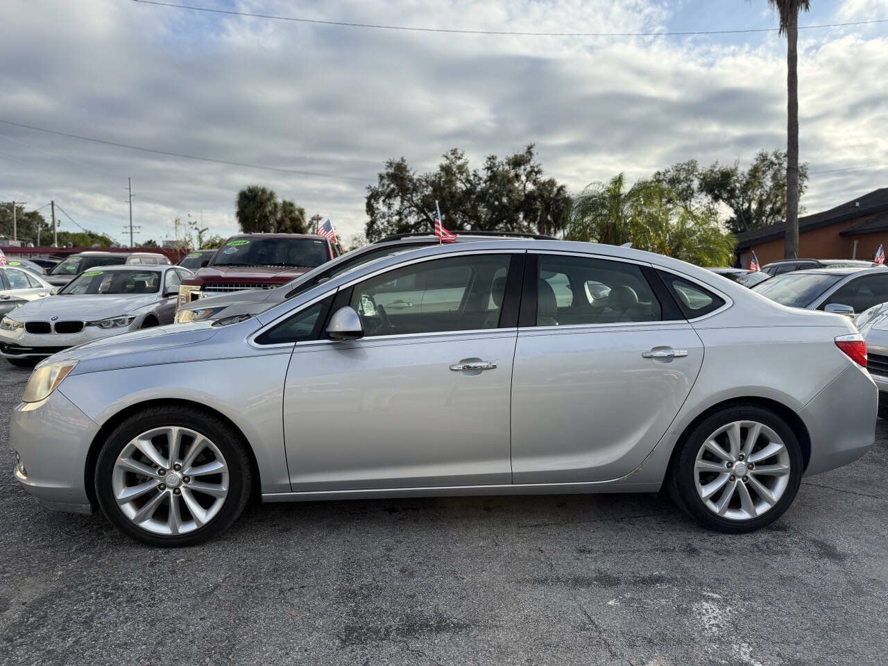 Used 2012 Buick Verano FWD image 4