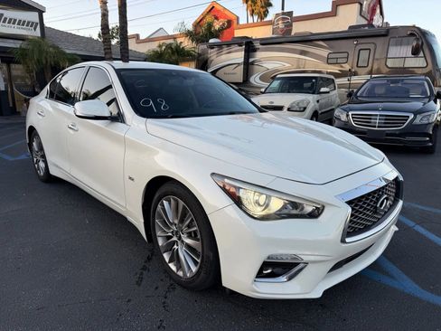 Used 2019 INFINITI Q50 Luxe image 1