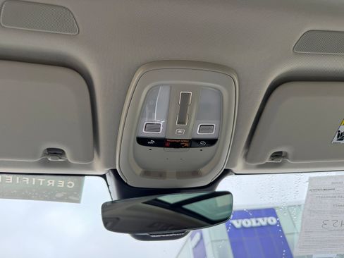 Certified 2025 Volvo XC60 B5 Plus image 21