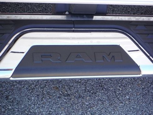 Used 2026 RAM 2500 Big Horn AWD/4WD image 8