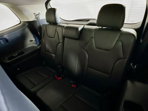 Used 2021 Kia Telluride LX image 27