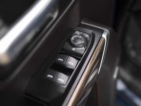 Used 2020 Chevrolet Silverado 1500 RST image 25