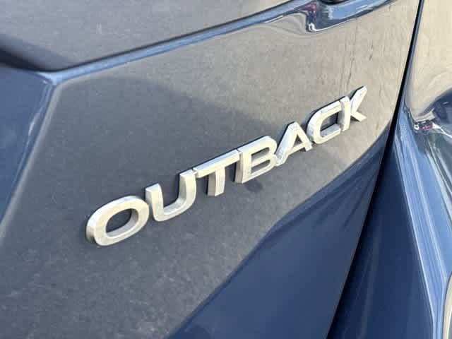 Used 2022 Subaru Outback Premium AWD/4WD image 12