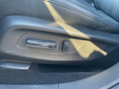 Used 2025 Honda HR-V EX-L image 21