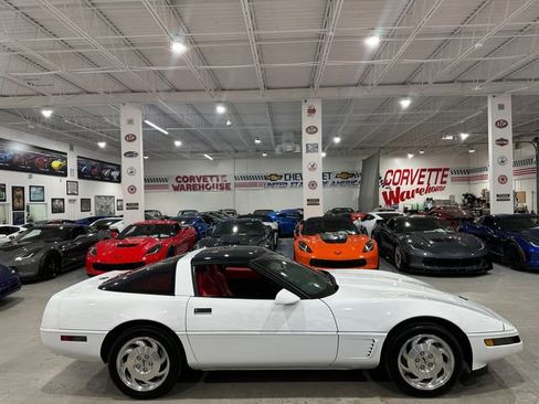 Used 1995 Chevrolet Corvette Coupe RWD image 5