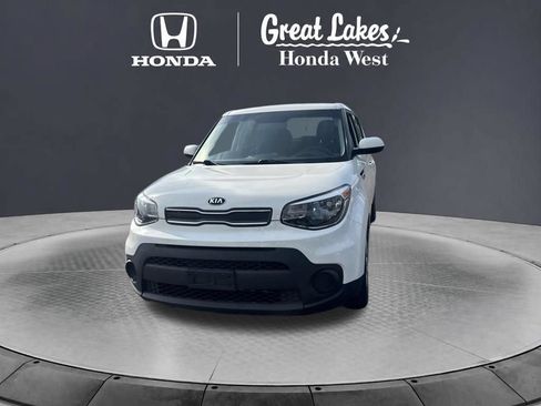 Used 2019 Kia Soul FWD image 2