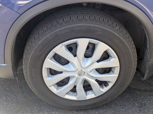 Used 2017 Nissan Rogue S image 7