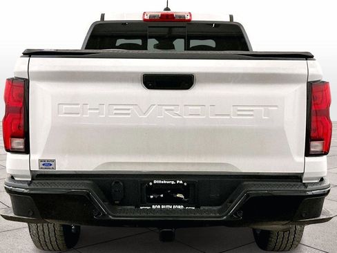 Used 2023 Chevrolet Colorado Z71 w/ Z71 Convenience Package 2 image 4